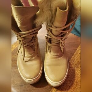 Sore " Joan of Artic warm Waterproof Platform Womens 7 Snowboots/rainboots